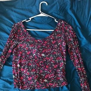 Long sleeve cropped floral shirt